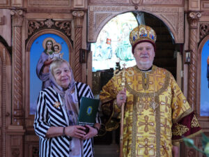 У кафедральному храмі ПЦУ в Ужгороді привітали педагога Катерину Гирю з 70-річчям та удостоїли ордена «Святої великомучениці Варвари»