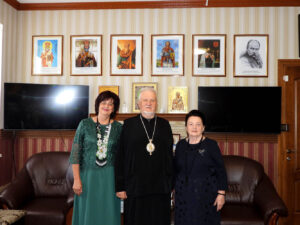 Єпископ Мукачівський і Карпатський Віктор Бедь провів зустріч із Галиною Красіковою, директором Центру розвитку духовного майбутнього України
